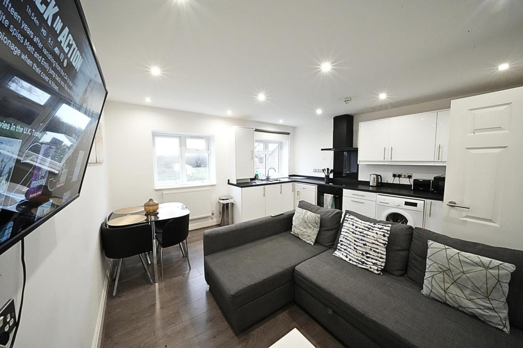 Hatton Apartments: Airport-Adjacent with Free Parking and Underground Access London Exterior photo