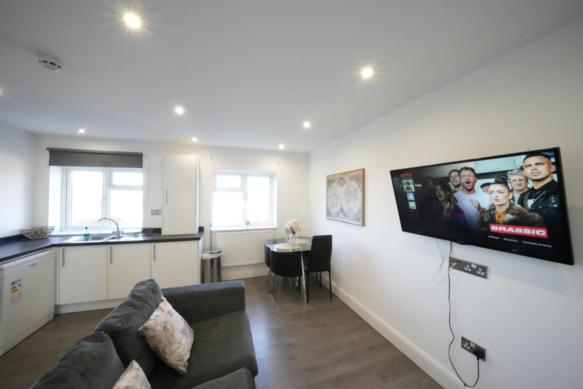 Hatton Apartments: Airport-Adjacent with Free Parking and Underground Access London Exterior photo