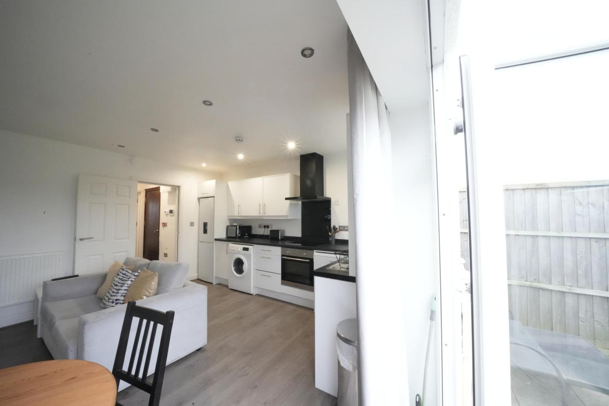 Hatton Apartments: Airport-Adjacent with Free Parking and Underground Access London Exterior photo
